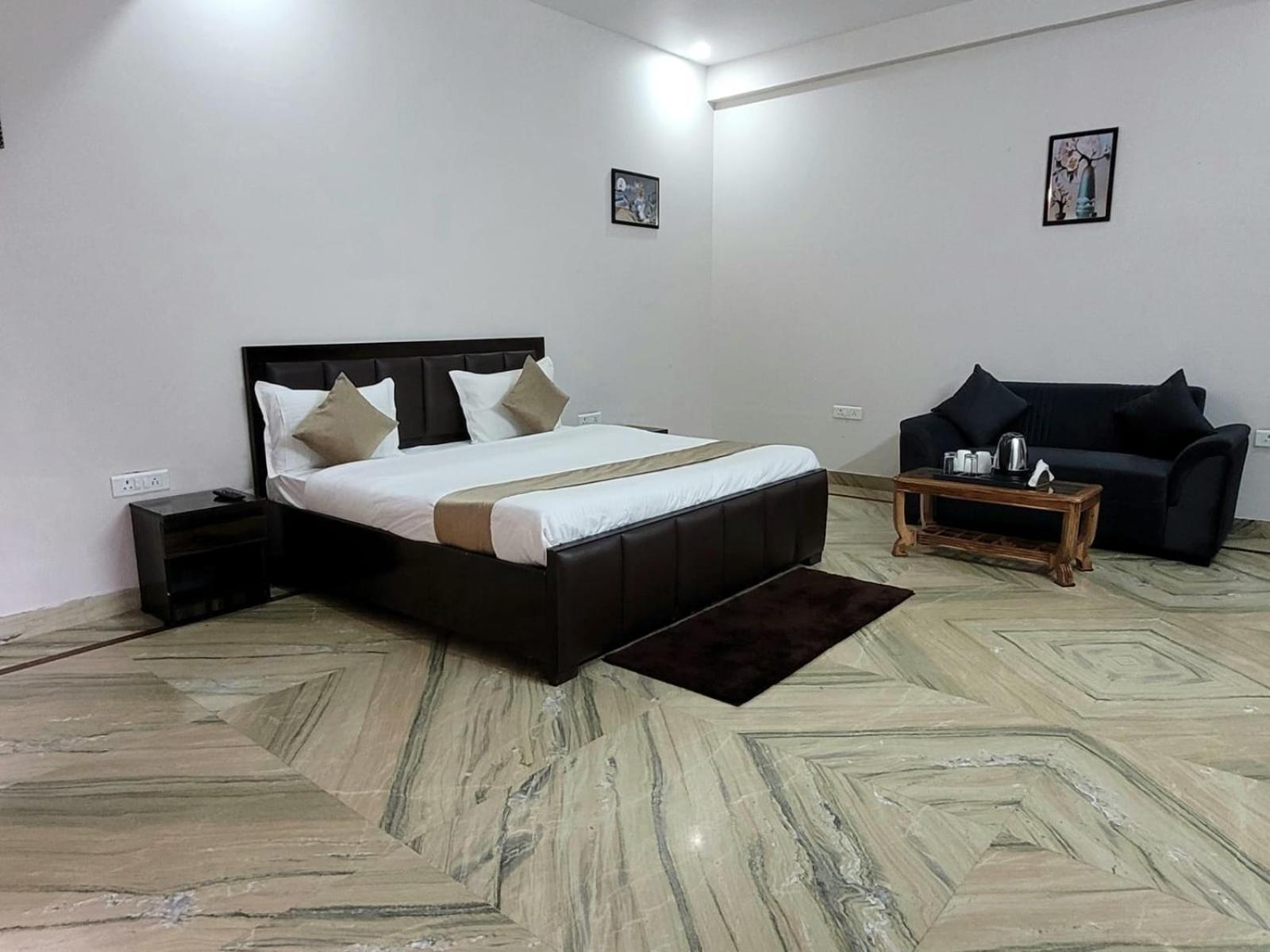 Raj Residency Stay Gurgaon Buitenkant foto